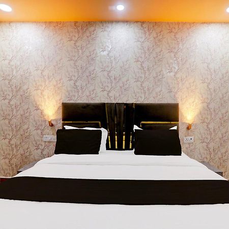 Super Hotel O Raas Plaza Kanpur Exterior foto