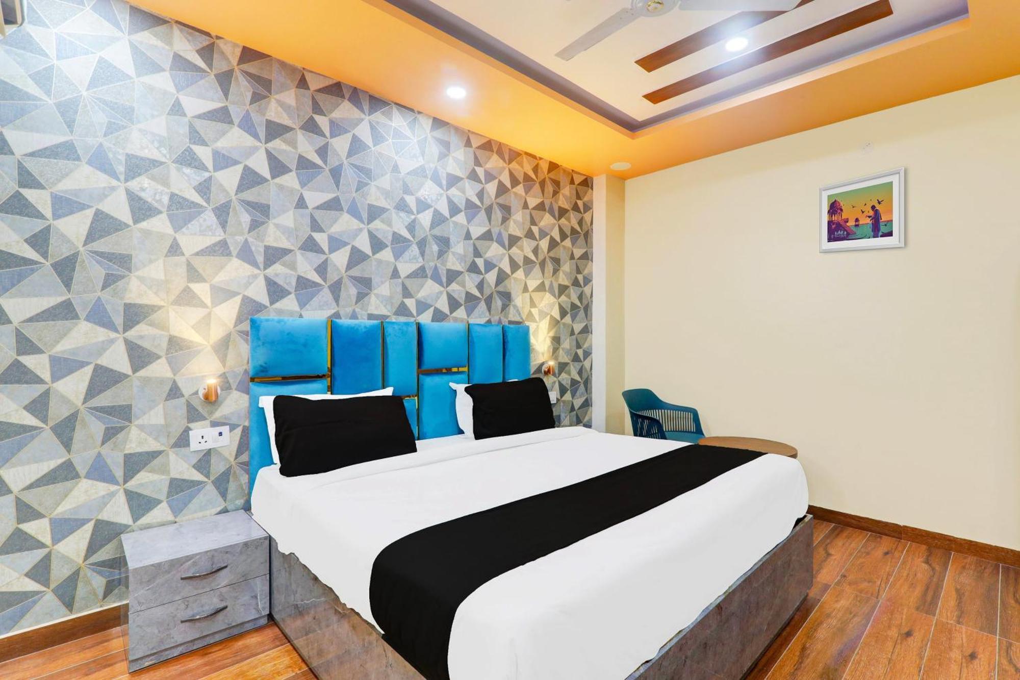 Super Hotel O Raas Plaza Kanpur Exterior foto