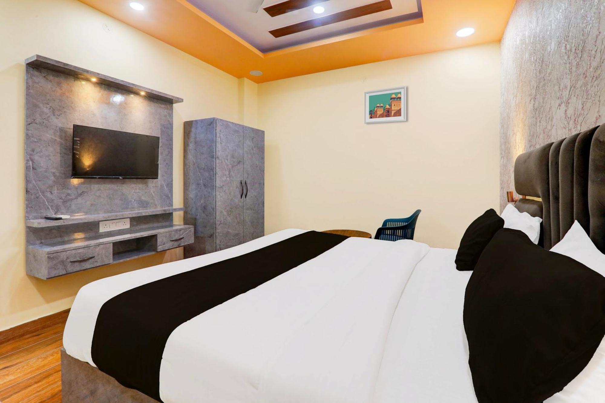 Super Hotel O Raas Plaza Kanpur Exterior foto